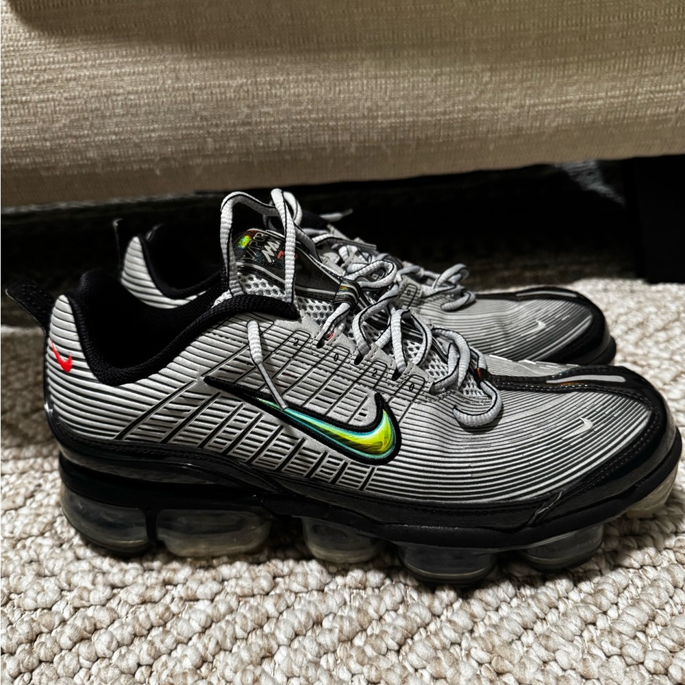 Nike vapormax 360 silver